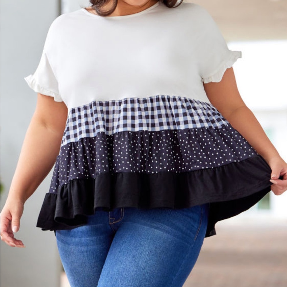 🍉 White and black plaid dot ruffled babydoll top, NWT